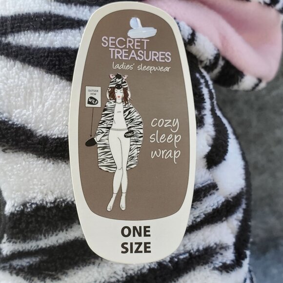 Zebra Themed Cozy Sleep Wrap Folds Into Pillow Secret Treasures One Size New - Picture 2 of 4